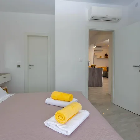 Tatjana Dominis アパート