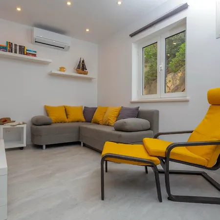 Tatjana Dominis Apartment *