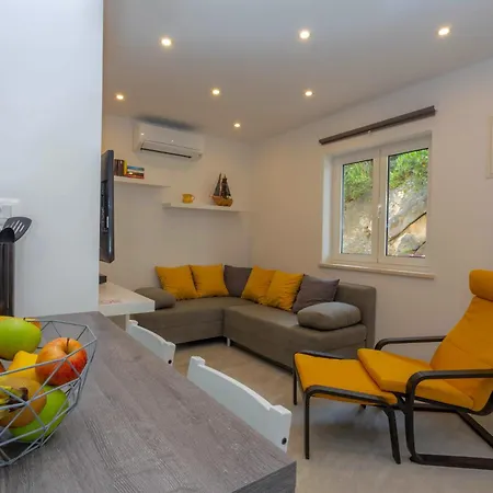 Apartment Tatjana Dominis Hvar Town