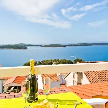 Tatjana Dominis Apartman Hvar Town