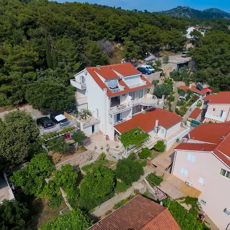 Tatjana Dominis Apartman *