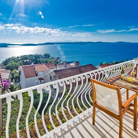 Tatjana Dominis Apartman *