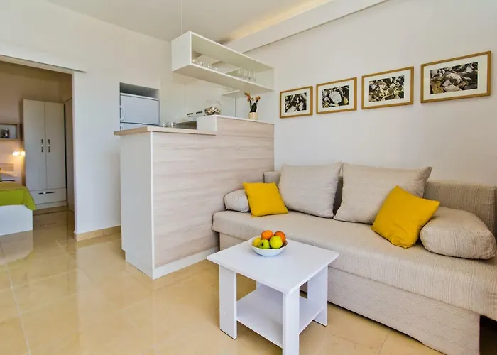 Tatjana Dominis アパート