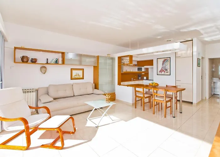 Tatjana Dominis アパート